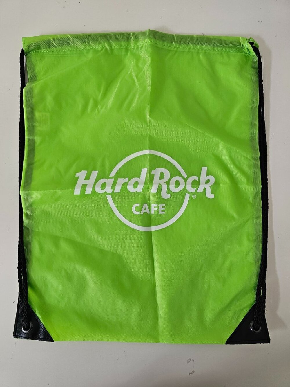 New HARD ROCK CAFE Green LTWT Drawstring Nylon Backpack Cinch Bag OS, 17.5"x13"